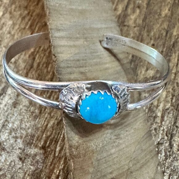 Handmade Navajo Sterling Silver &‎ Turquoise Baby Cluster Cuff Bracelet - Picture 3 of 8
